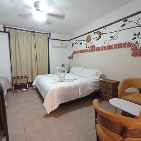 Suites Fenicia (Adults Only) Playa del Carmen Exterior foto