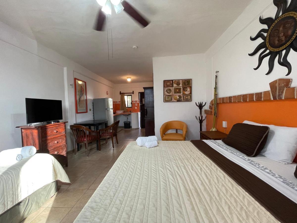 Suites Fenicia (Adults Only) Playa del Carmen Exterior foto