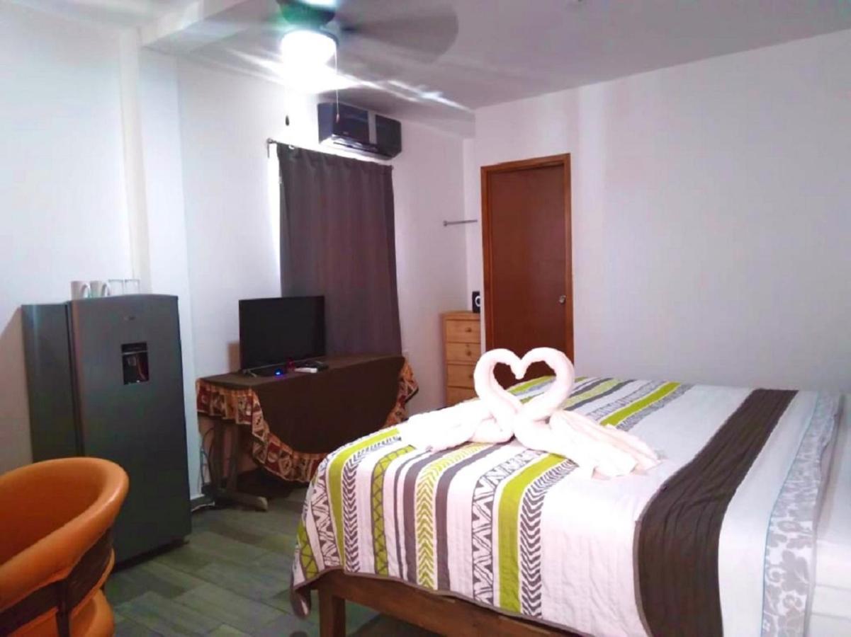 Suites Fenicia (Adults Only) Playa del Carmen Exterior foto