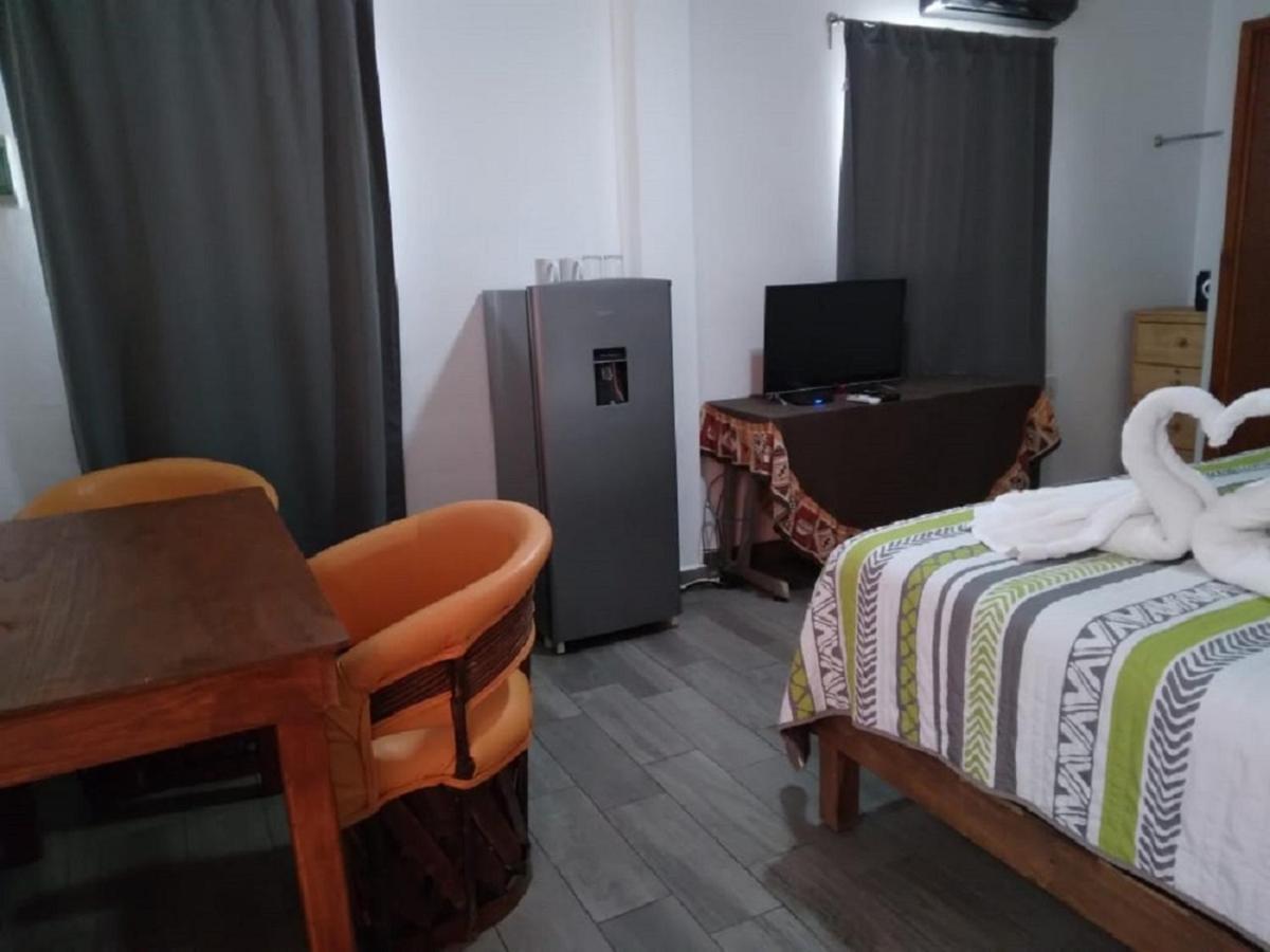 Suites Fenicia (Adults Only) Playa del Carmen Exterior foto