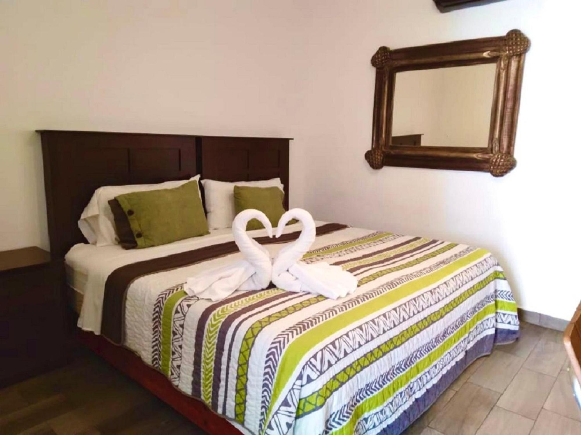 Suites Fenicia (Adults Only) Playa del Carmen Exterior foto
